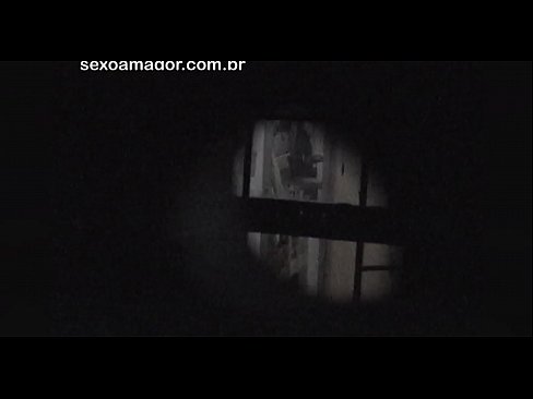 ❤️ Blondie wird heimlich von einem Voyeur aus der Nachbarschaft gefilmt, der sich hinter Hohlblocksteinen versteckt ❤️ Quality porn bei de.com-pornzog.ru ❌❤